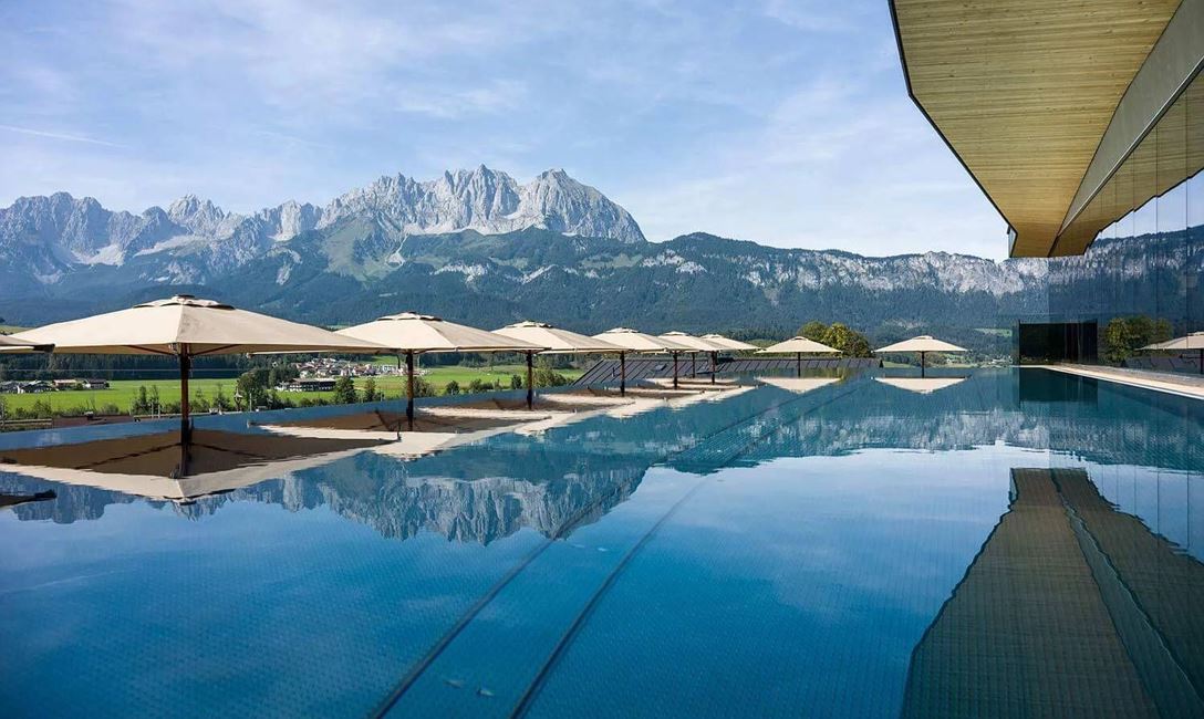 Penzinghof Oberndorf Tirol Infinity Pool