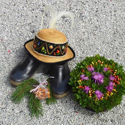 Almfest der Fieberbrunner Holzschuhdirndln