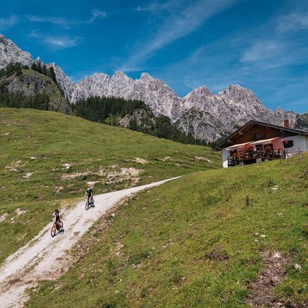 Guided E-Bike E-Mountainbike tour 'Kaiserschmarrn Runde'