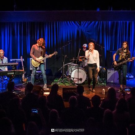 Lang & Klang Live music with 'THE B&G's & The Greets'