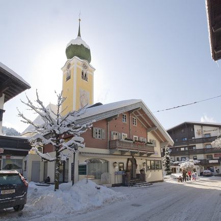 Tour of the village with cheese tasting