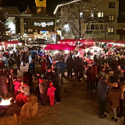 Christmasmarket at the bandstand