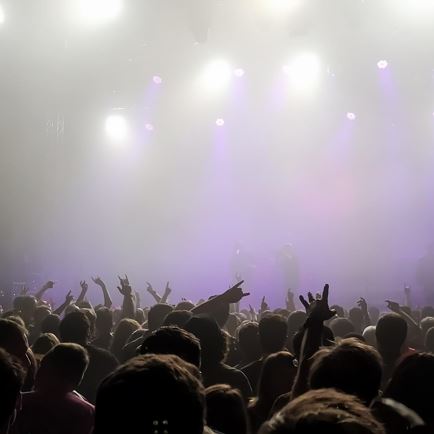 Livekonzert mit WhaTheFolk