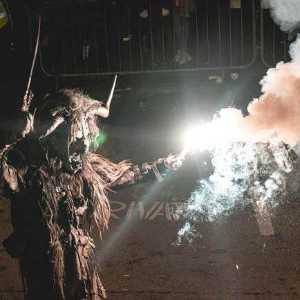 WÖRGLER Perchtentreff met Sinterklaasoptocht
