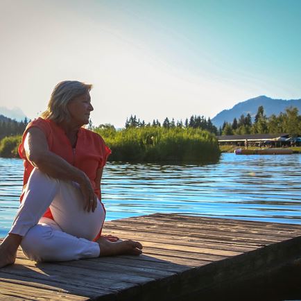 Yoga with Heart at Lauchsee with Anneliese Höfer