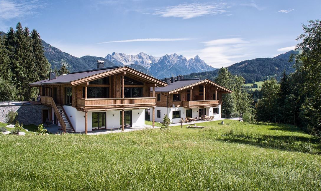 Chalet Zeitfrei Sommer mit Bergblick Sonnenschein