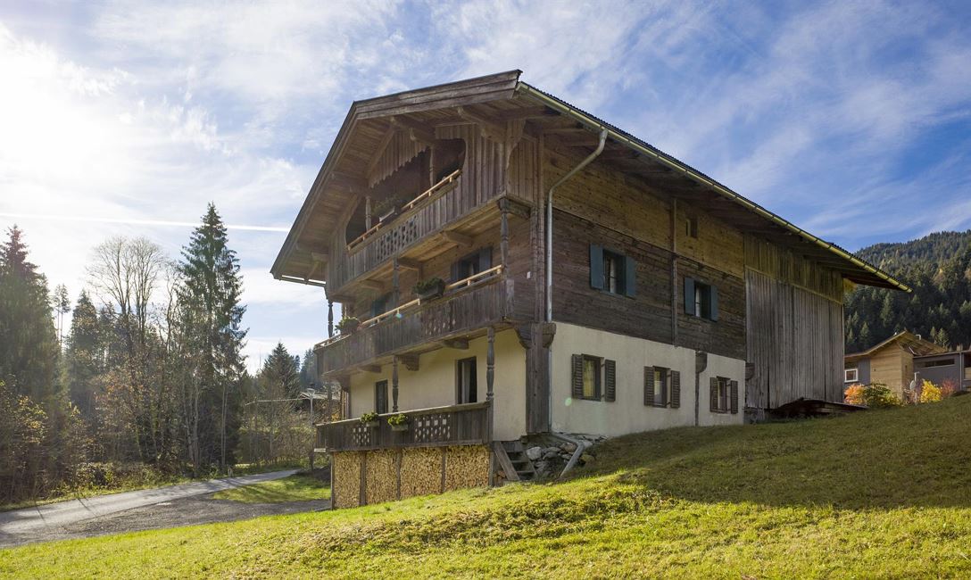 Haus1