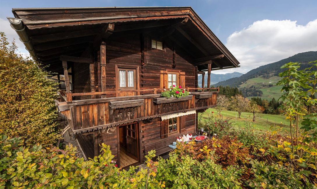 Weberhaeusl_Innerpenningberg_7_Hopfgarten_Haus_aus