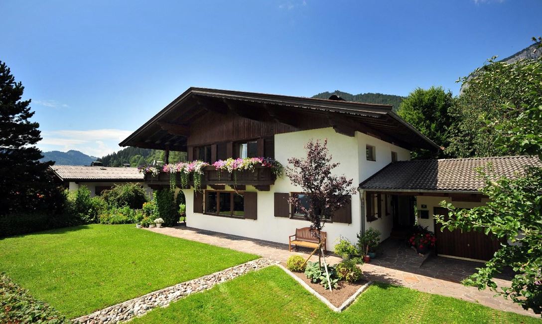 Hausansicht Sommer