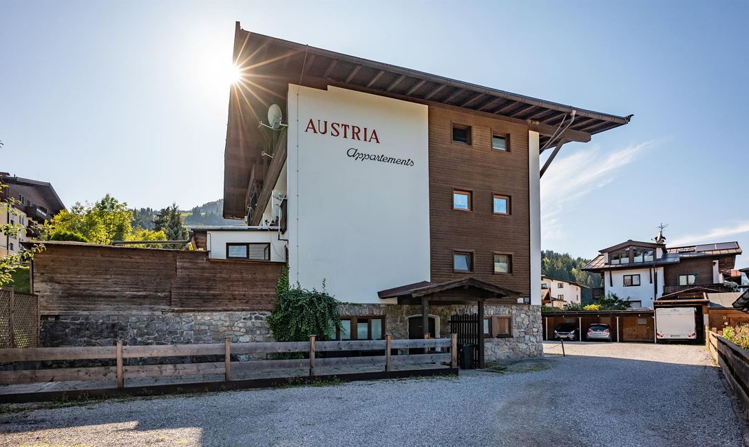 Haus aussen Sommer
