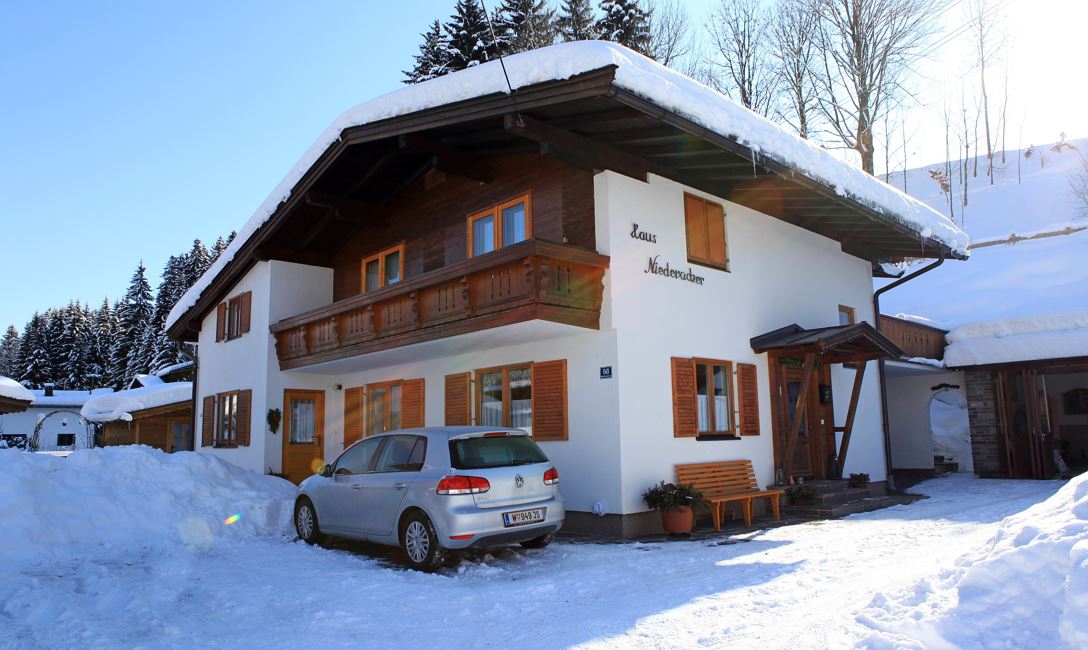 Haus Niederacher im Winter