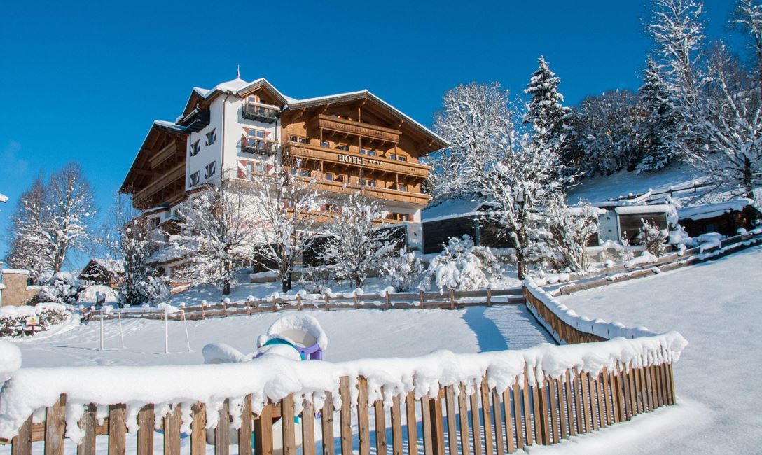 Babymio, Kitzbüheler Alpen Kirchdorf in Tirol