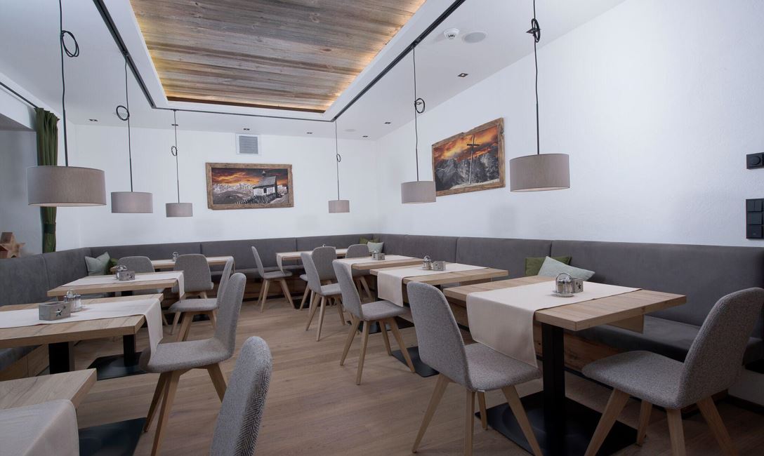 Hotel Fischer, St. Johann in Tirol , Stube