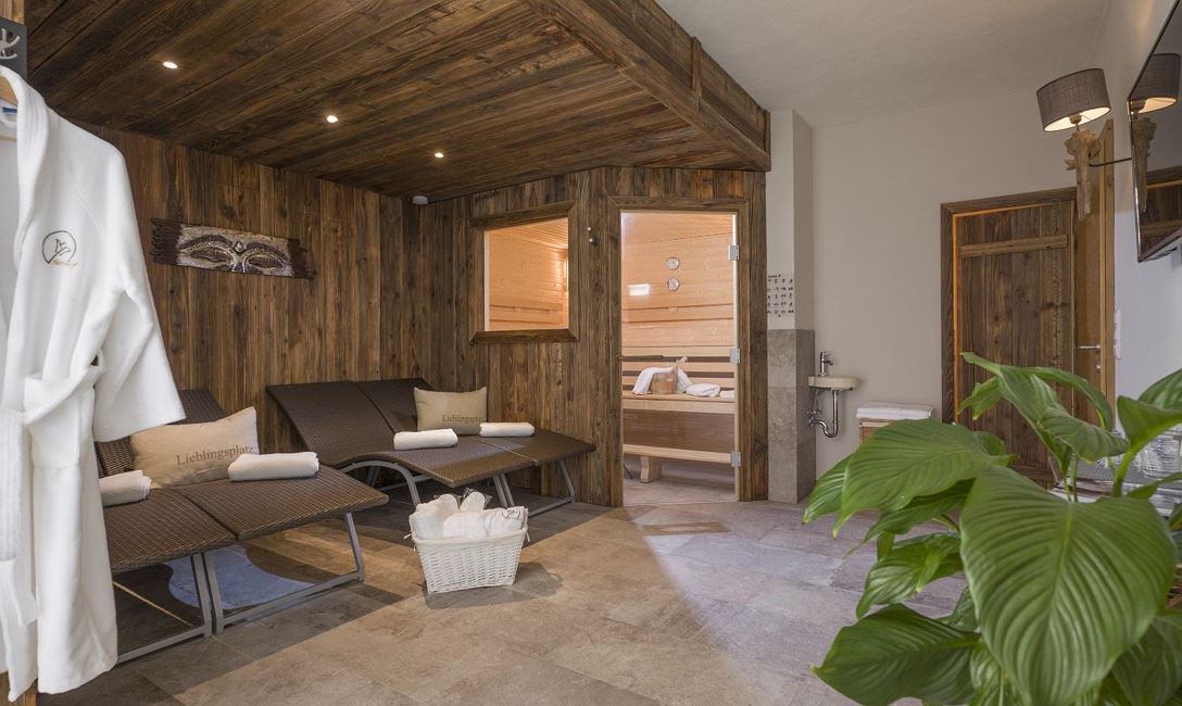 Saunabereich mit Biosauna und Ruhezone