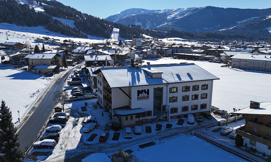 81.03 LUFTAUFNAHME WINTER