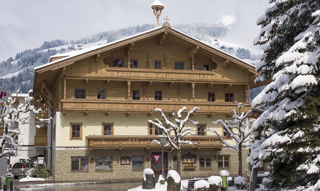Hotel_Post_Dorfplatz_11_Westendorf_Haus_Winter_1