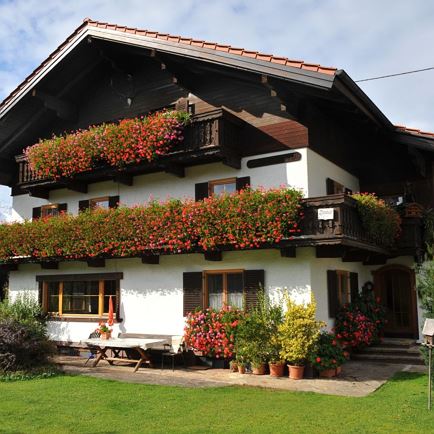 Hausansicht Sommer