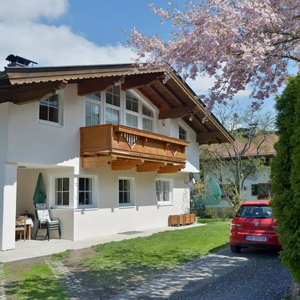 Hausansicht Sommer 1