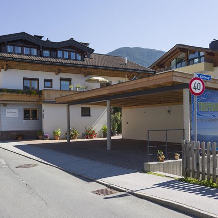 Haus_Tiefenbacher_Dorfstrasse64_Brixen_Haus_ausse