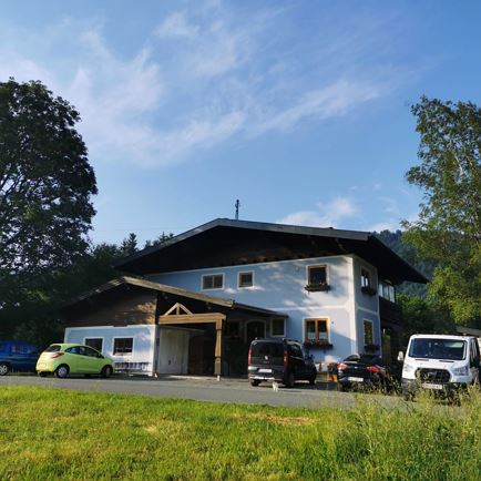 Hausansicht  Golfplatzseite