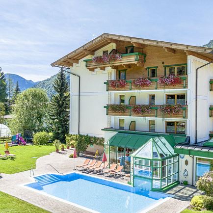 Unser Berghof Ferienhotel in Erpfendorf