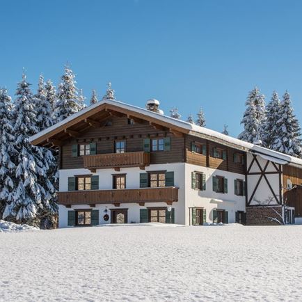 Winter Hausansicht 1