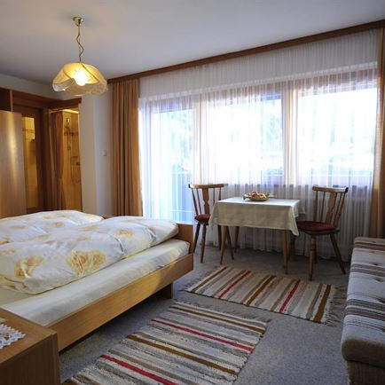 Dreibettzimmer