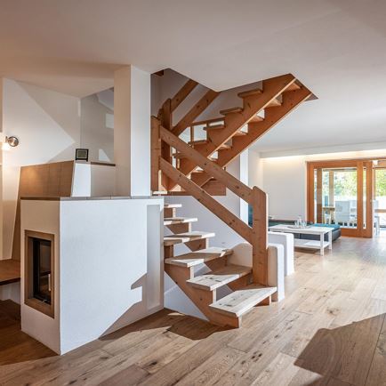 Wohnzimmer Stiegenhaus neu