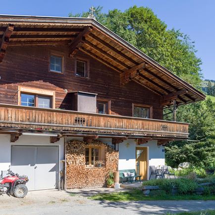 Herrenlehen_Brandseite_22_Kirchberg_Haus_aussen_1 
