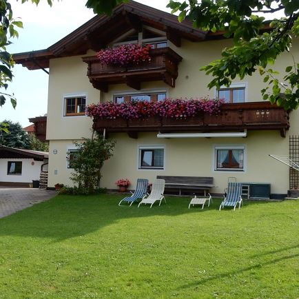 Hausansicht Sommer