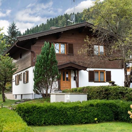 Haus aussen Sommer1