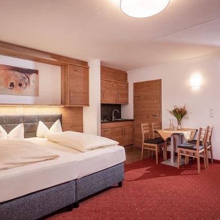 Hotel_Kroneck_Aschauerstrasse_45_Kirchberg_01_2020