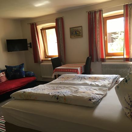Doppelzimmer mit WC/Dusche