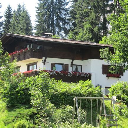 Hausansicht Sommer II