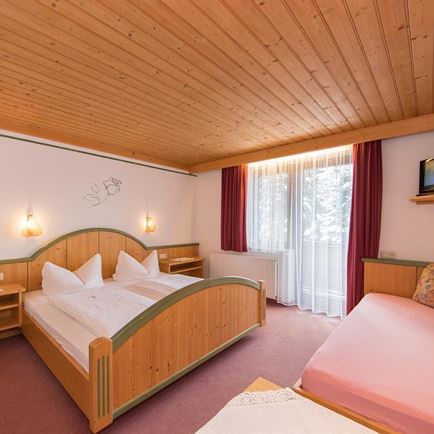 Dreibettzimmer