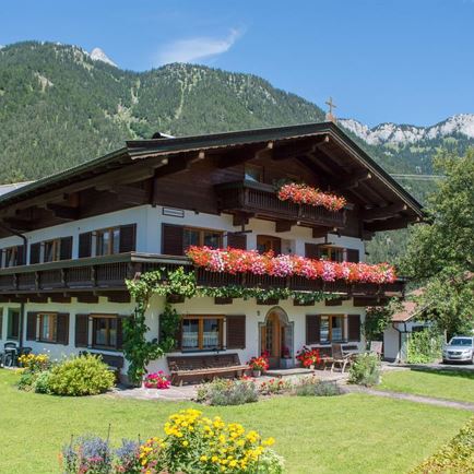  Sommer Haus Adler
