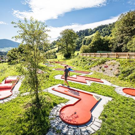 Minigolf_Heisenhof_Feratel