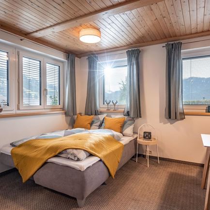 Wohnzimmer-Zusatzbett