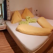 Schlafzimmer2
