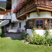 Hausansicht Sommer2