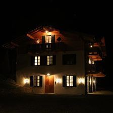 Außenansicht am Abend