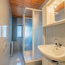 Badezimmer 2