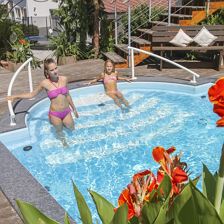 Mit Solar beheizter Swimming-Pool