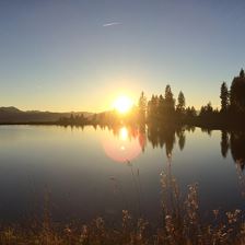 Wanderung zum Sonnenuntergang beim Speichersee