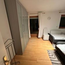 c7998c60-5c38-42d4-9681-852ad1766942