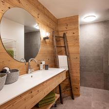 Ferienwohnung_Zirbenduft_Hopfgarten_Badezimmer