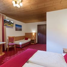 Dreibettzimmer