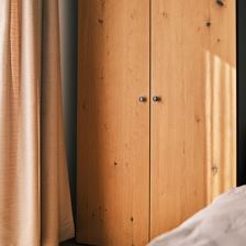 Schrank im Doppelzimmer