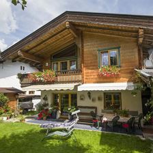 Haus Atzl-Fuchs Sommeransicht