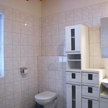 Haus-Carina-Badezimmer-mitFenster